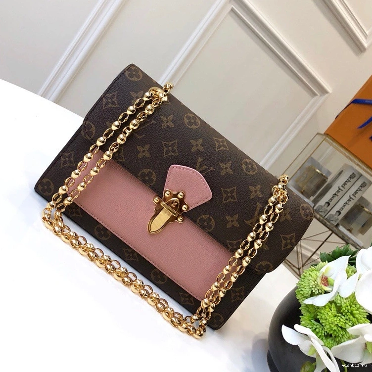 WIS VICTOIRE Louis Vuitton 0826
